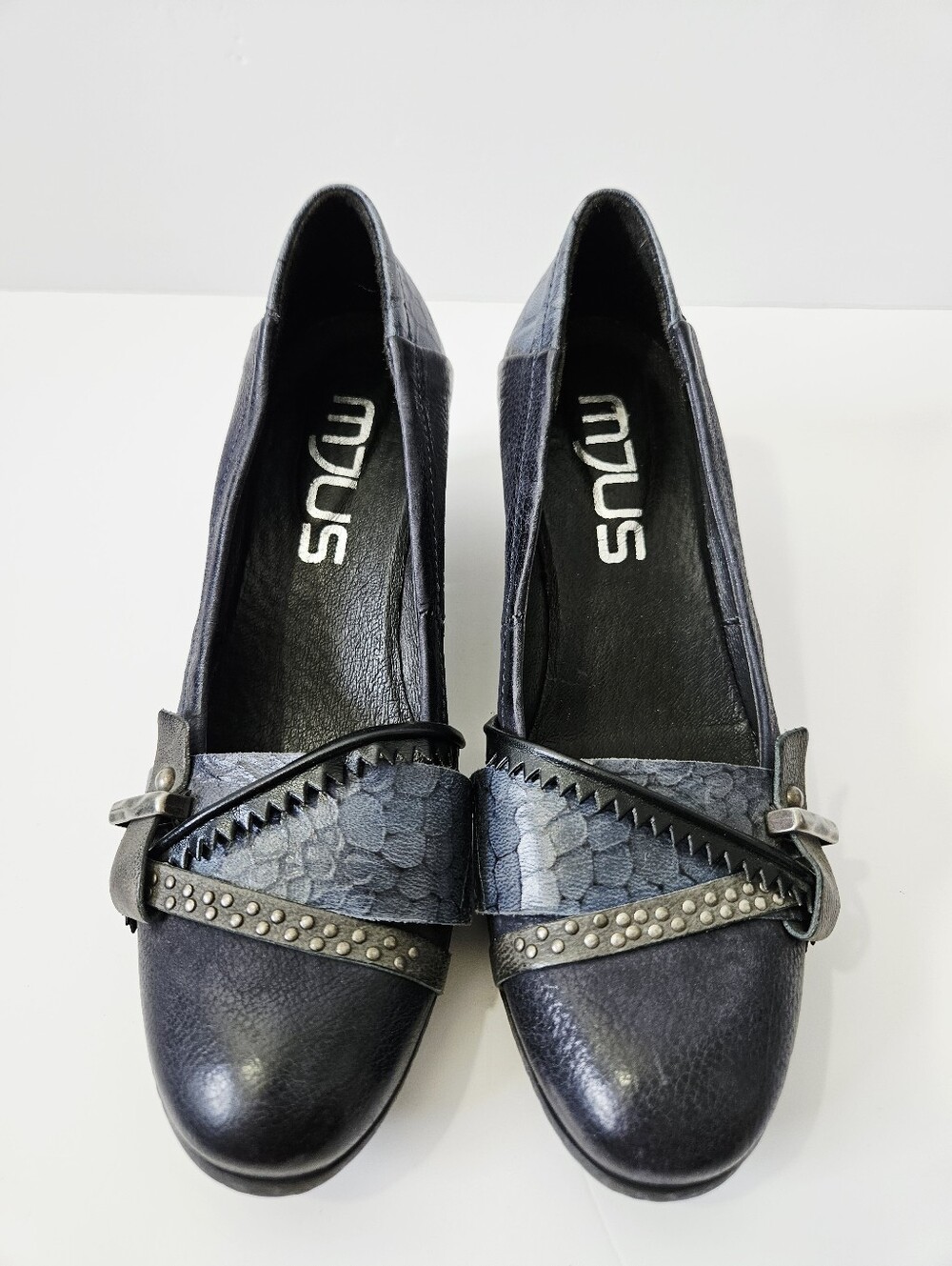 MJUS Leather Pumps Size 38 Slip On Loafer Heels EUC